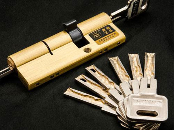 酒泉24小时上门开锁公司