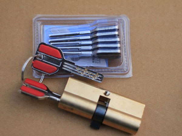 酒泉24小时上门开锁公司